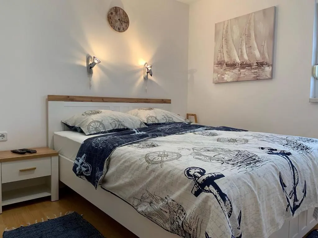 Apartments Gloria Zaton  Croatia