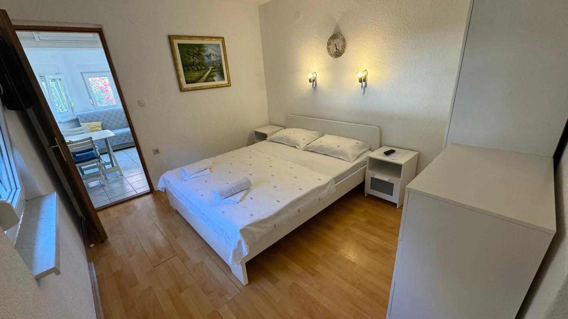 Apartments Gloria Zaton  Croatia